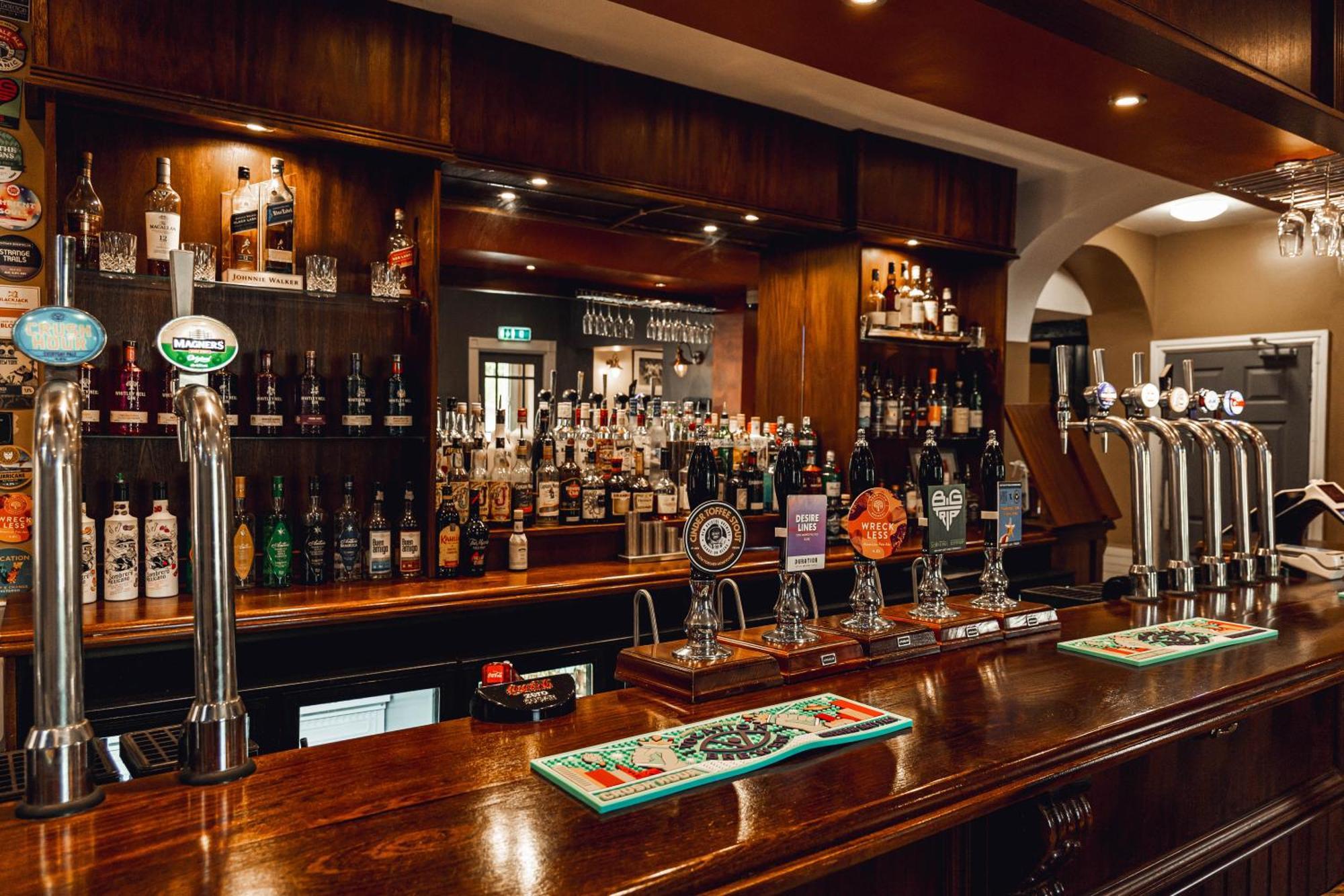 The Kirkfield Hotel Newton-le-Willows Exterior foto